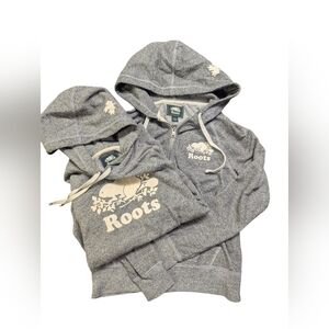 2 Iconic ROOTS Sweaters !